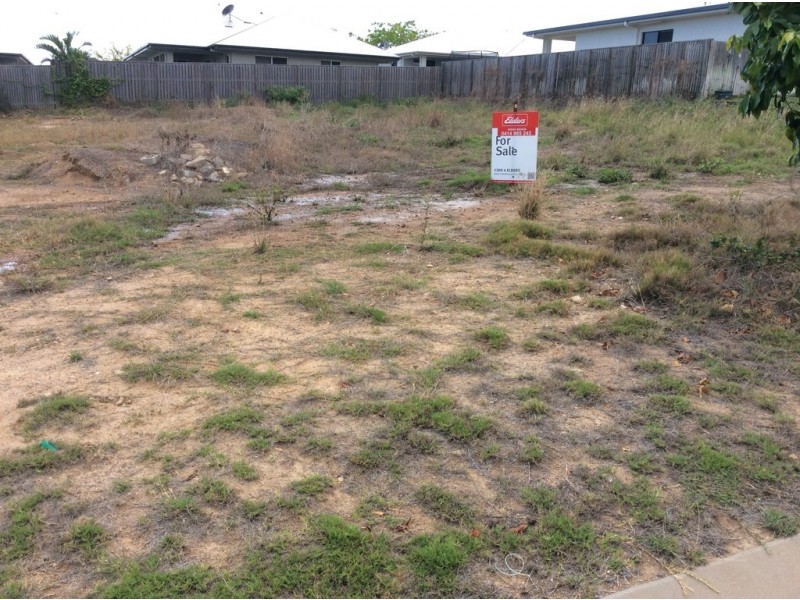 51 RATTRAY STREET, Bushland Beach QLD 4818