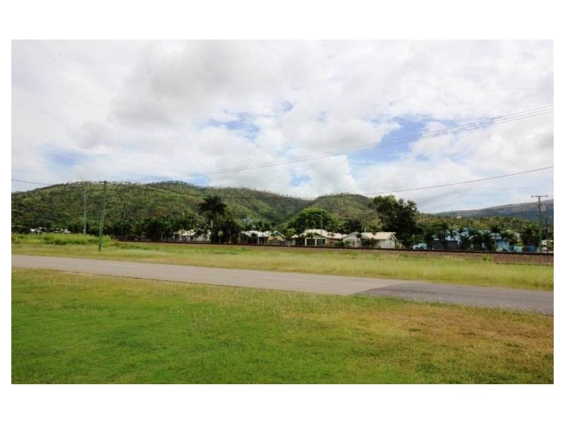 68 Jurekey, Cluden QLD 4811