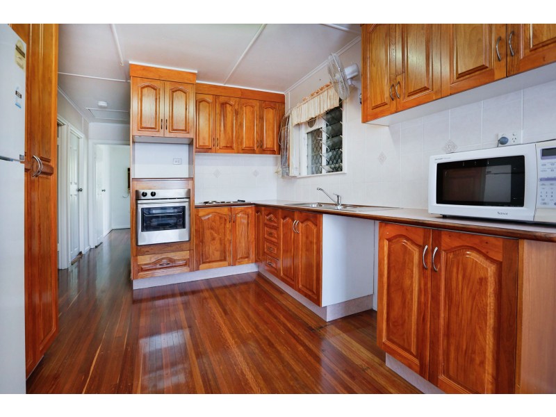 7 BRAMPTON AVENUE, Cranbrook QLD 4814