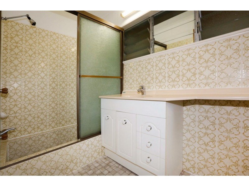 7 BRAMPTON AVENUE, Cranbrook QLD 4814