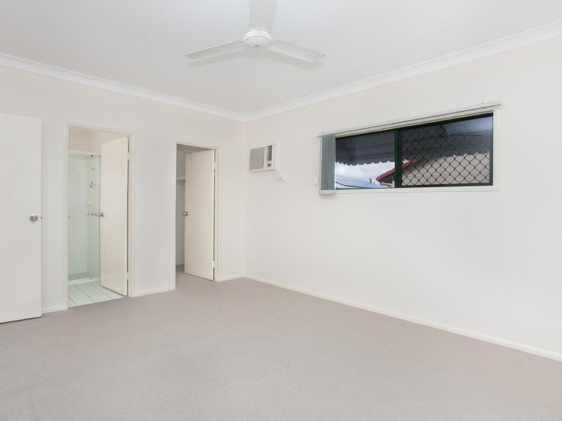 21 Young Circuit, Kirwan QLD 4817