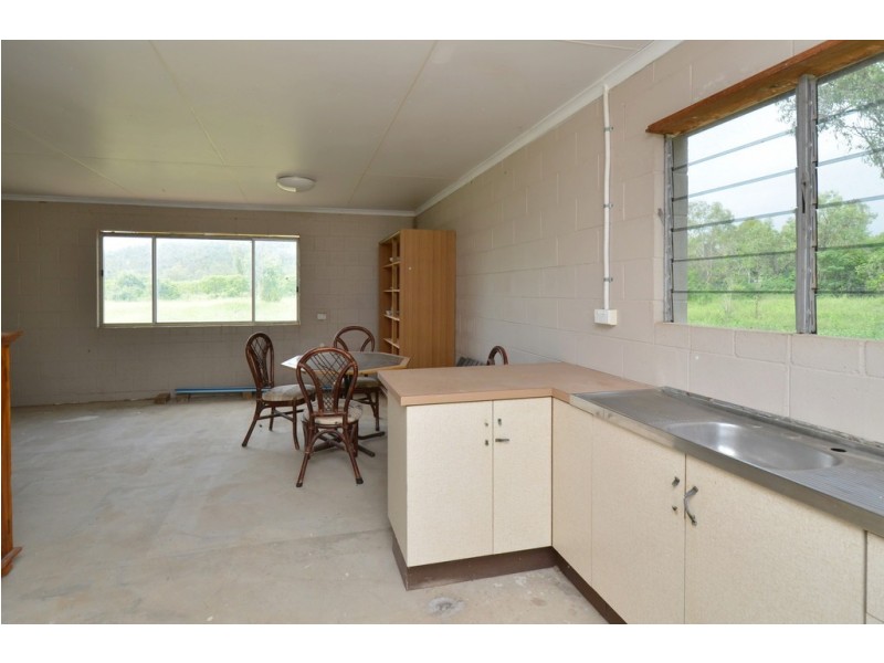 229 Dingo Park Road, Calcium QLD 4816