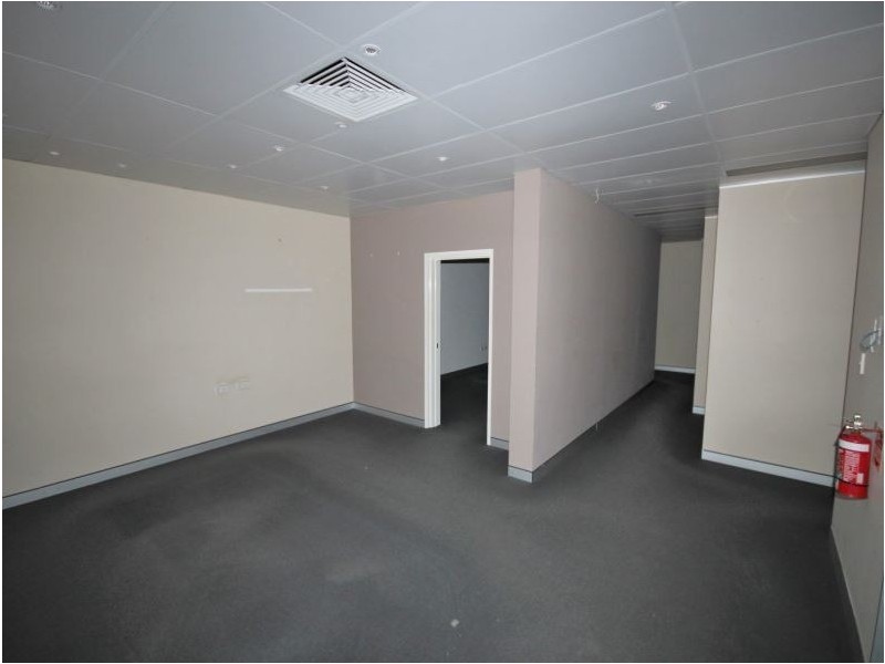 2 McIlwraith Street, South Townsville QLD 4810