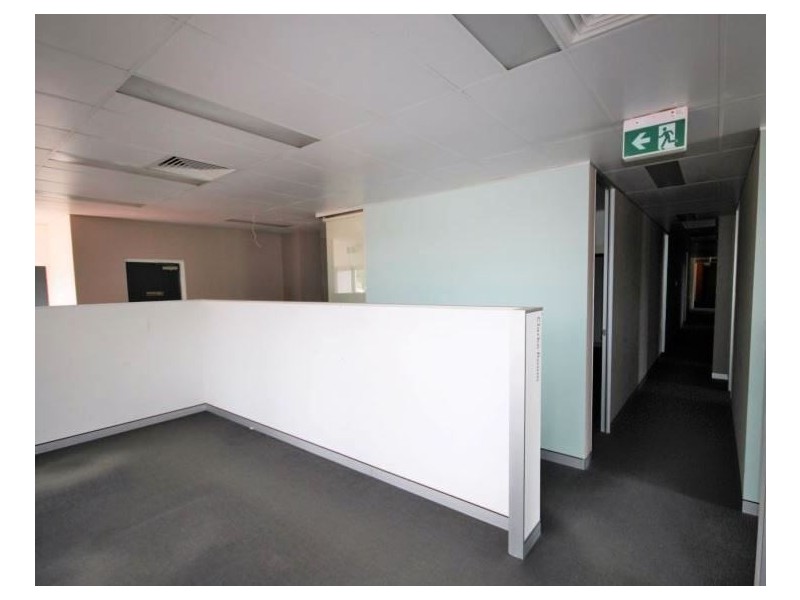 2 McIlwraith Street, South Townsville QLD 4810