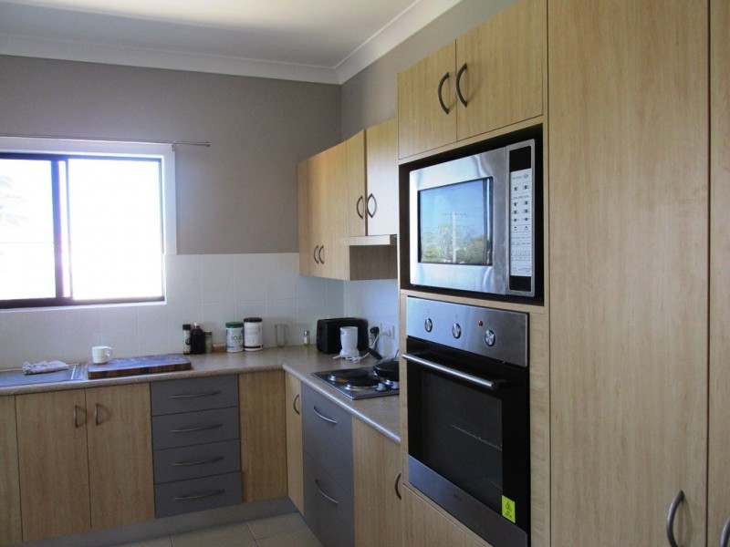 UNIT A / 7 Carmya Street, Bohle QLD 4818