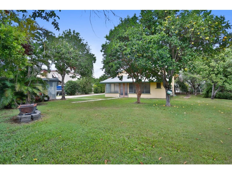 65 HAMMETT STREET, Currajong QLD 4812