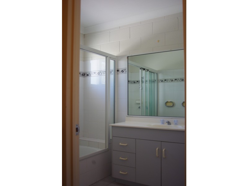 3/19 Second Avenue, Railway Estate QLD 4810