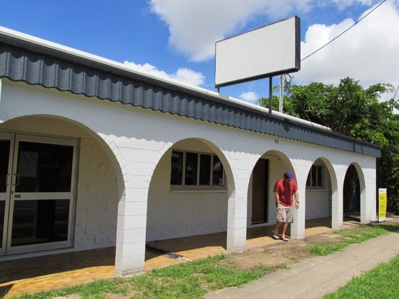 96 DEARNESS STREET, Garbutt QLD 4814