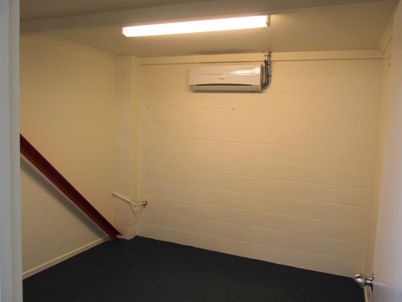 96 DEARNESS STREET, Garbutt QLD 4814