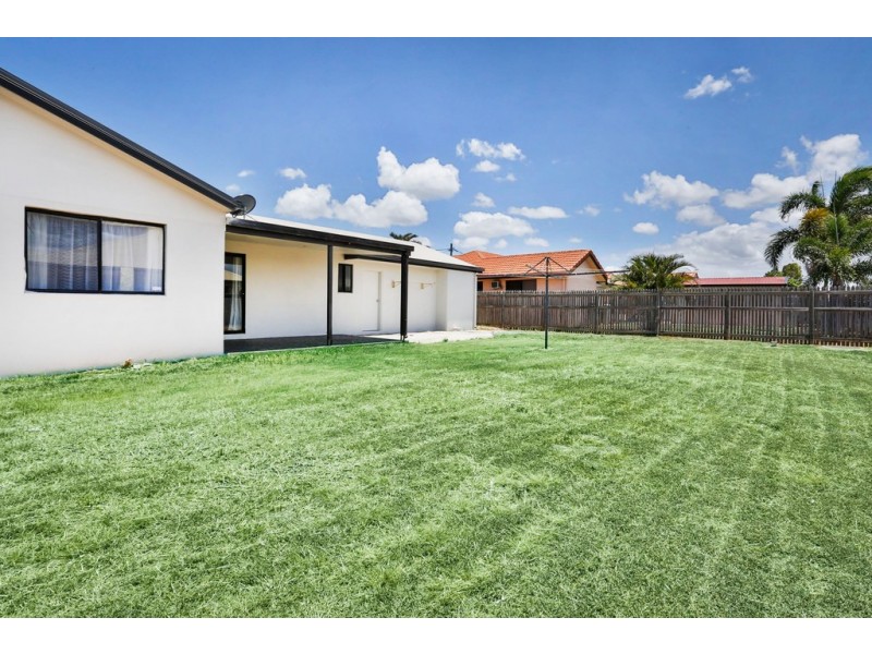 2 Bellamy Street, Rasmussen QLD 4815