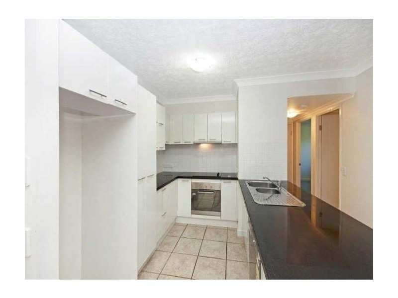 30/100 Ninth Avenue, Railway Estate QLD 4810