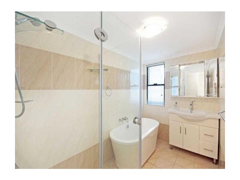 30/100 Ninth Avenue, Railway Estate QLD 4810