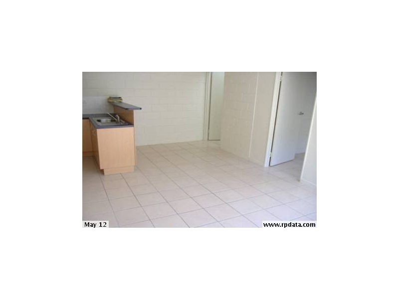 4/54 Percy Street, West End QLD 4810