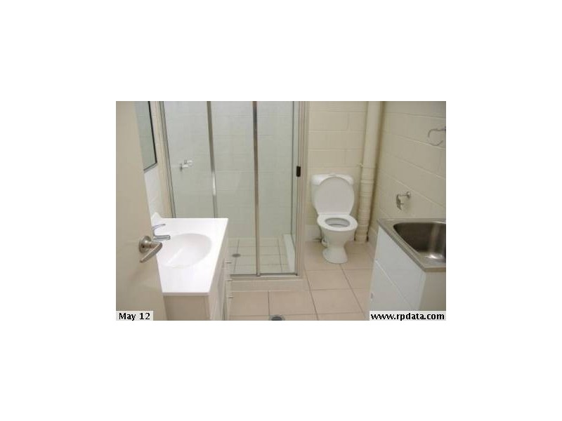 4/54 Percy Street, West End QLD 4810