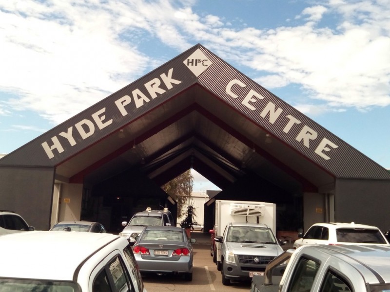 SHOP 19 / 36 KINGS ROAD, Hyde Park QLD 4812