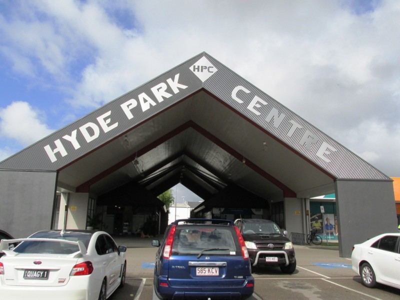 SHOP 19 / 36 KINGS ROAD, Hyde Park QLD 4812