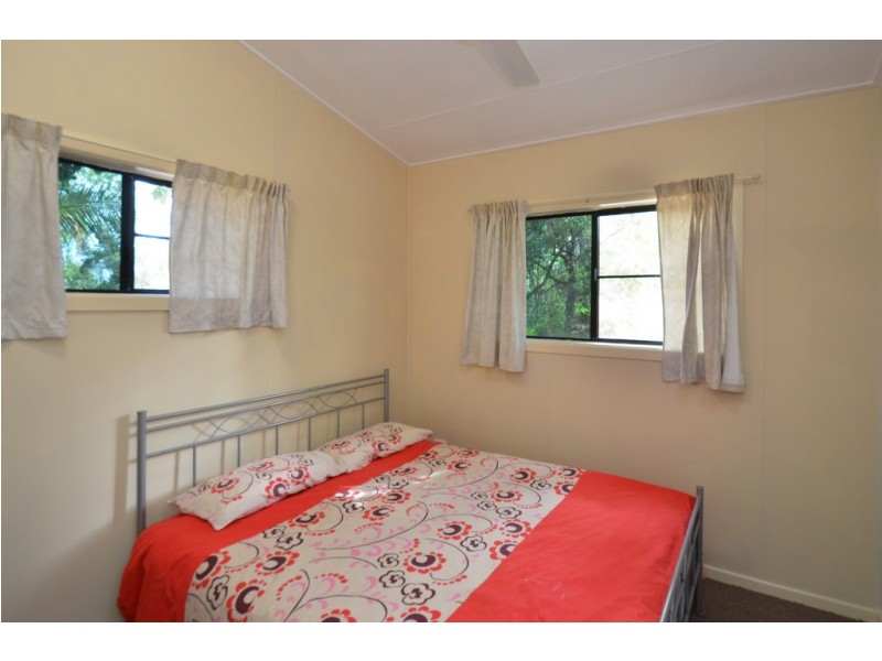 78 Frank Randell, Cungulla QLD 4816