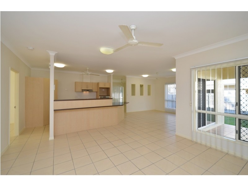 22 MARCHWOOD AVENUE, Kirwan QLD 4817