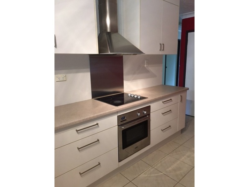 34 Benalla Road, Oak Valley QLD 4811