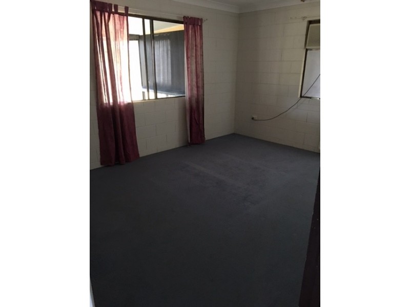 34 Benalla Road, Oak Valley QLD 4811