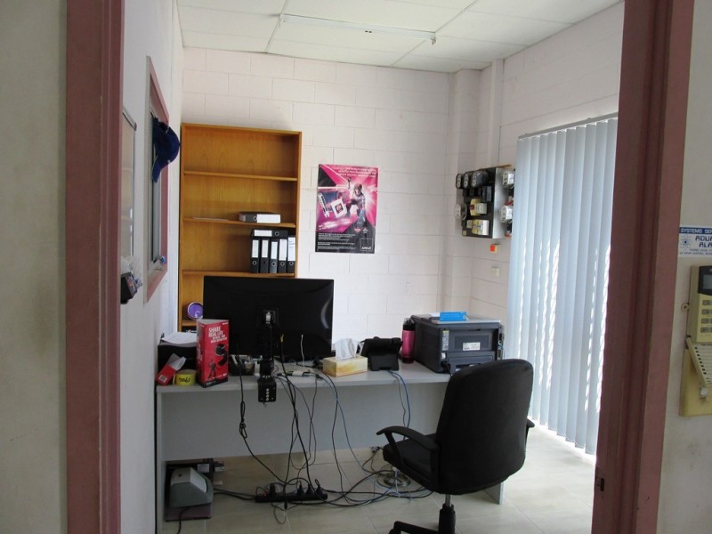 79 B INGHAM ROAD, West End QLD 4810