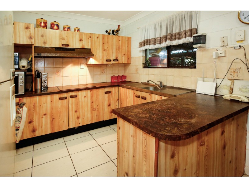 2 LAWRENCE STREET, Kelso QLD 4815