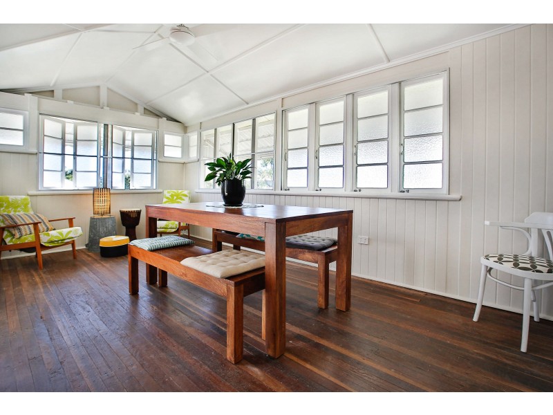 16 BROOKS STREET, Railway Estate QLD 4810