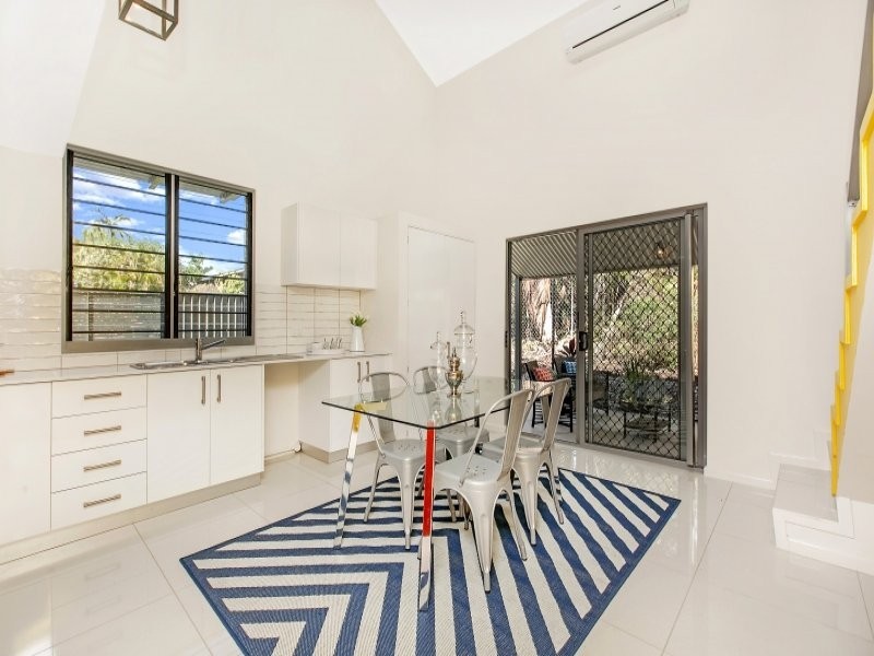 2/7 Winston Avenue, Stuart Park NT 0820