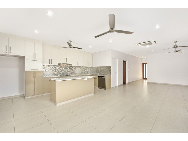 32 Ward Crescent, Muirhead NT 0810