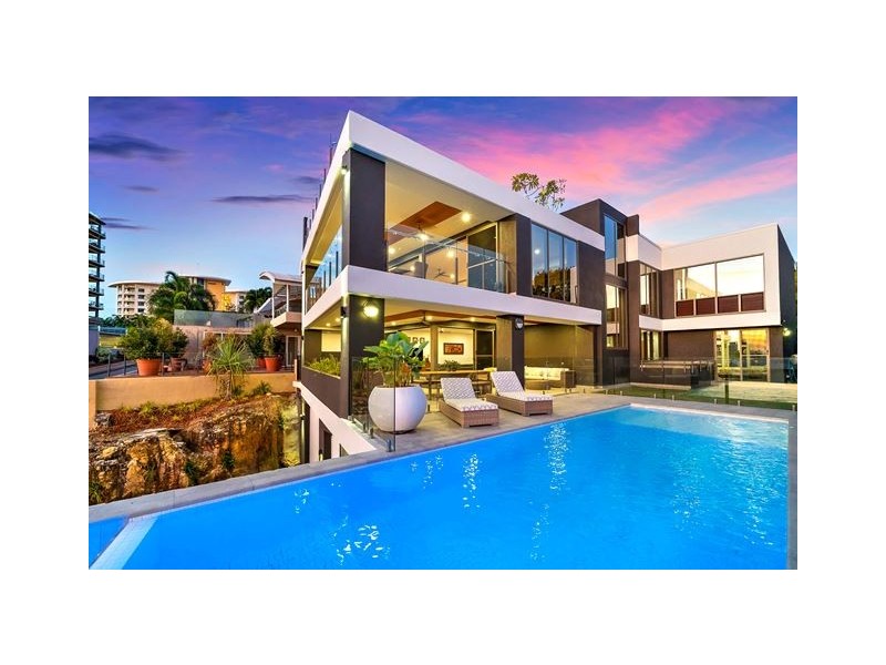 13 Cullen Bay Crescent, Cullen Bay NT 0820