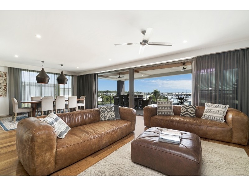 13 Cullen Bay Crescent, Cullen Bay NT 0820