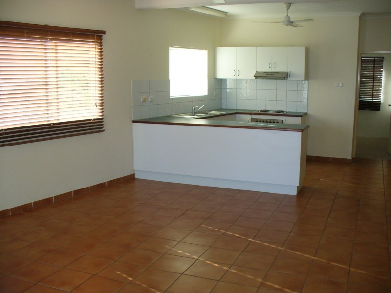 7/11 Chong Wee Avenue, Woolner NT 0820