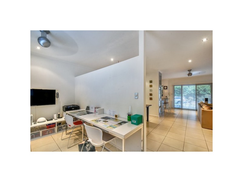 2/10 Gardens Hill Crescent, The Gardens NT 0820