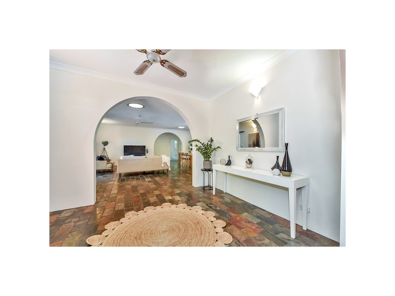 18 Kurrajong Crescent, Nightcliff NT 0810