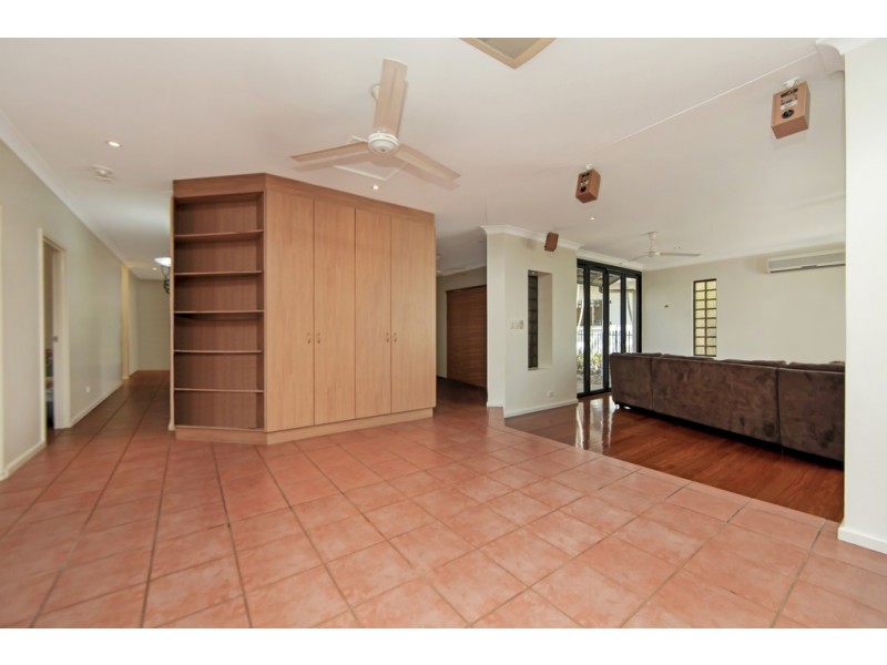 25 Cullen Bay Crescent, Larrakeyah NT 0820