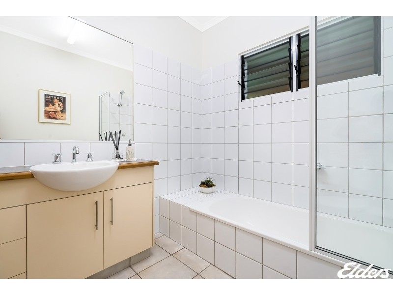 2/16 Sovereign Circuit, Coconut Grove NT 0810