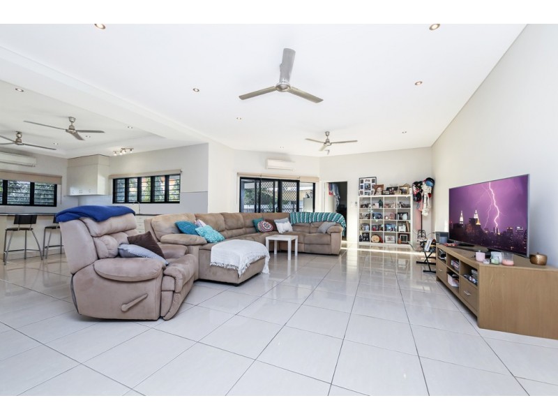 5 Marrabala Court, Lyons NT 0810