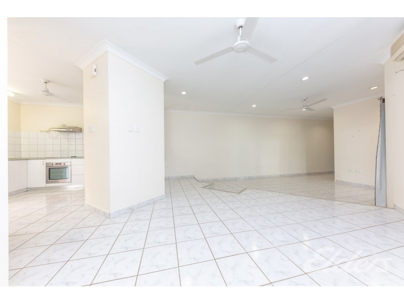 4 Radomi Crescent, Coconut Grove NT 0810
