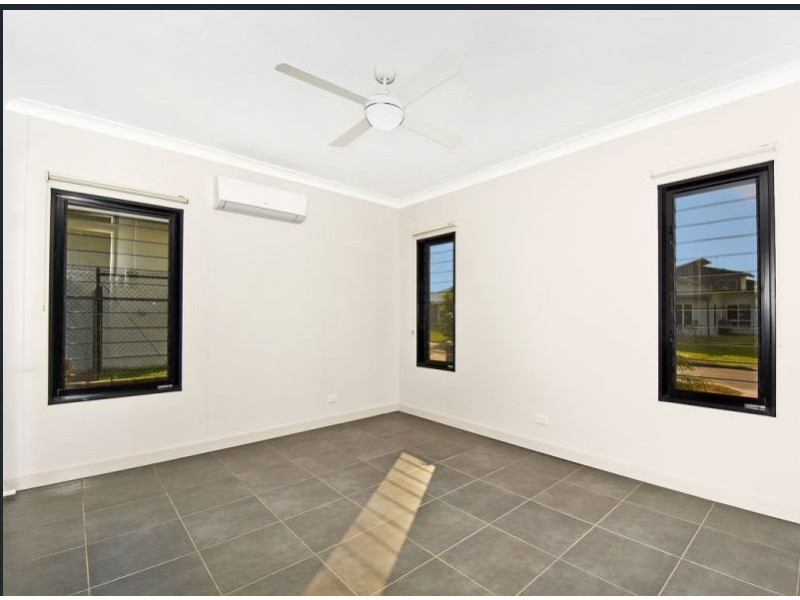 10 Ward Crescent, Muirhead NT 0810