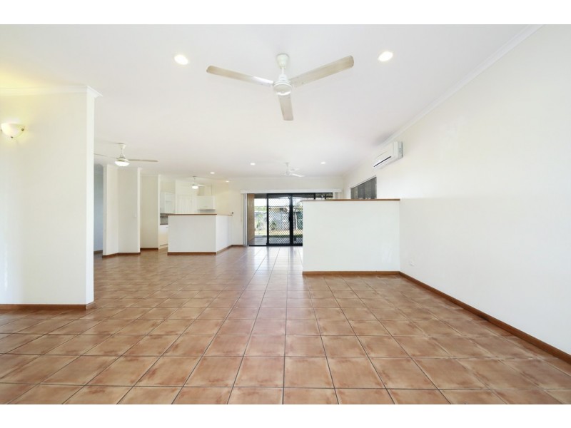 2 Carpentaria Court, Durack NT 0830