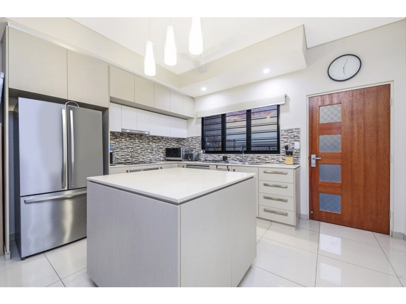 2/40 Bailey Circuit, Muirhead NT 0810