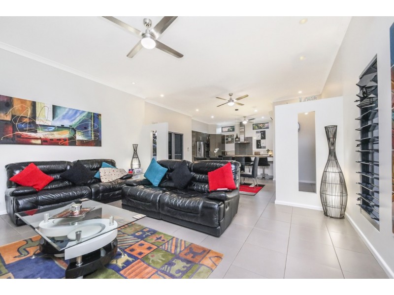 10 Marrabala Court, Lyons NT 0810