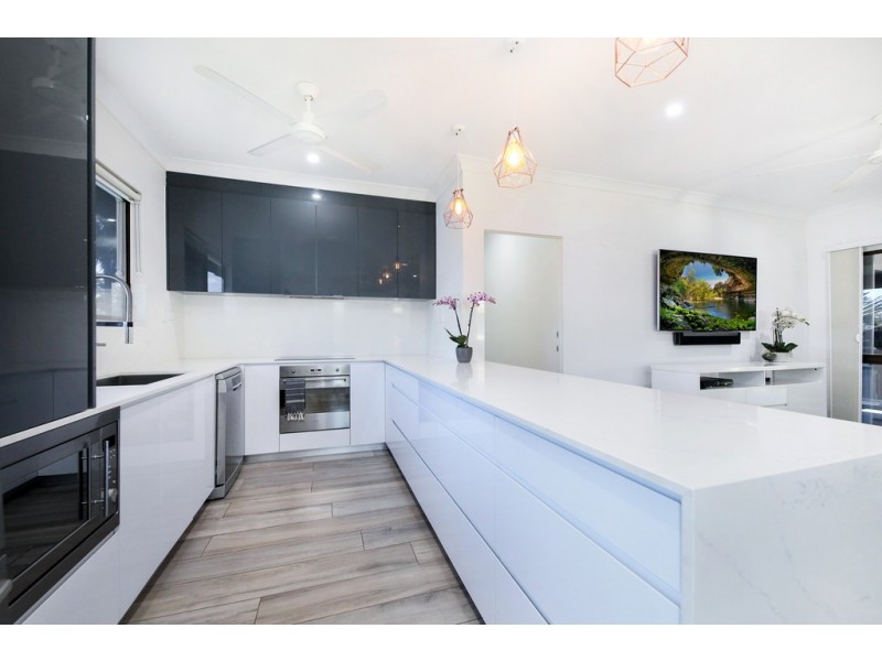 8 Hotham Court, Leanyer NT 0812