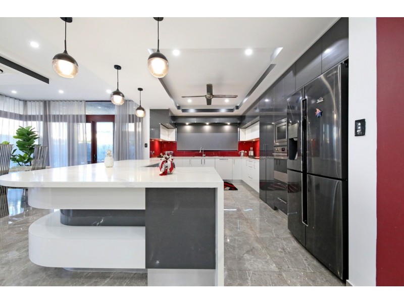 8 Farquhar Street, Muirhead NT 0810