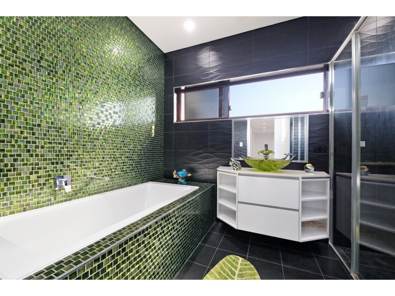 8 Farquhar Street, Muirhead NT 0810