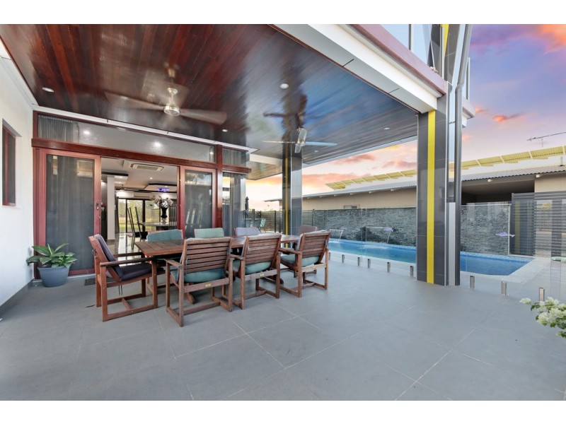 8 Farquhar Street, Muirhead NT 0810