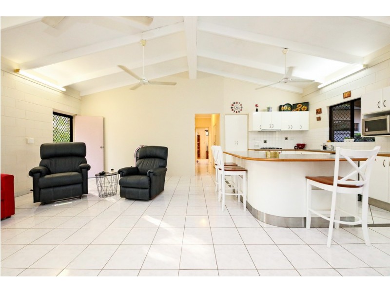 16 Sanford Street, Leanyer NT 0812