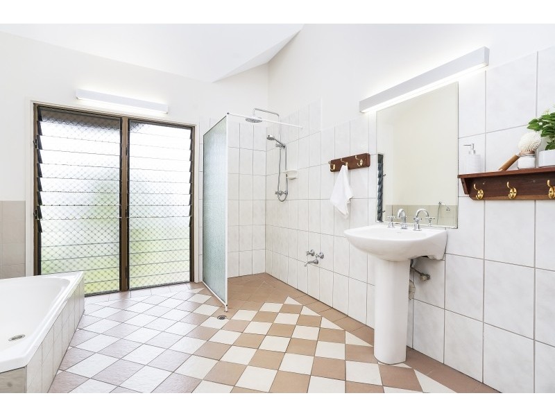 17 Augusta Drive, Marrara NT 0812