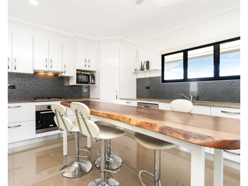 16 Trainer Street, Muirhead NT 0810