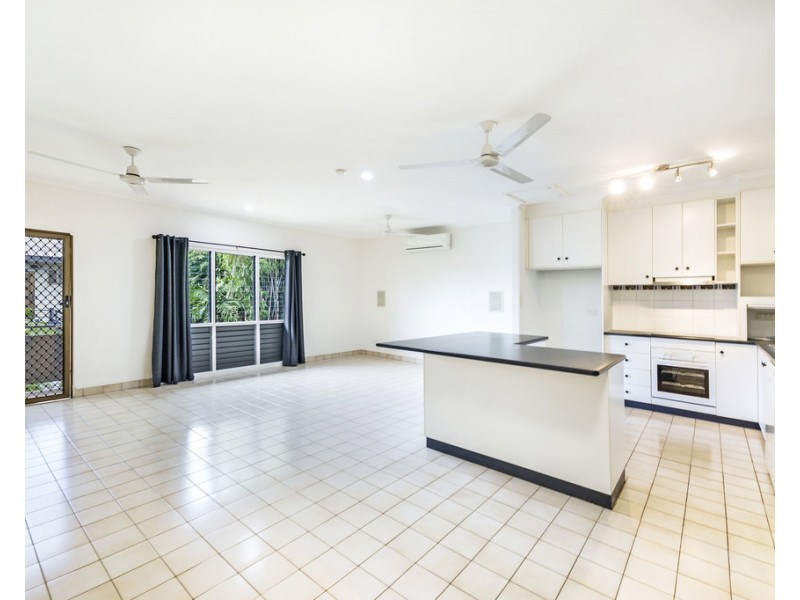 8 Lakeside Drive, Alawa NT 0810